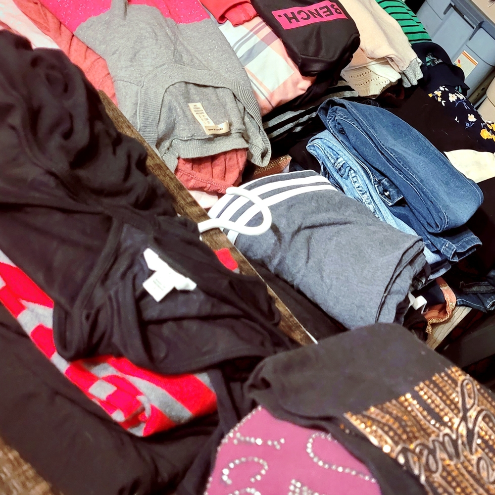 Huge Lot Of Like New Women's Brand Name Clothing